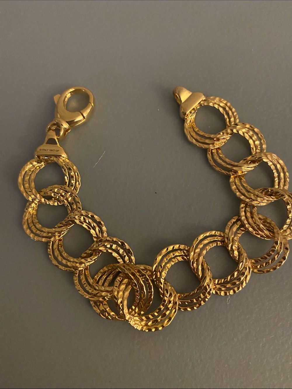 Elegant Gold Tone Link Bracelet 18K GP